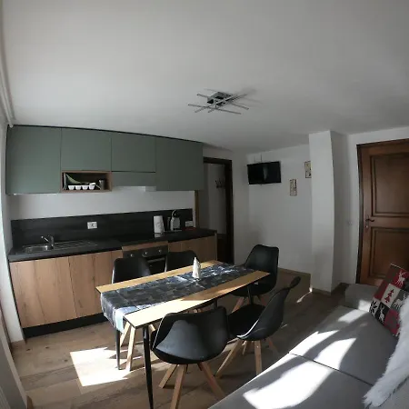 Furggen Apartment